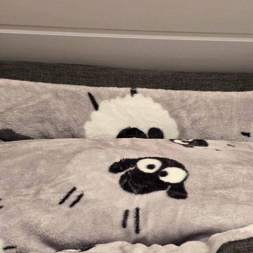 Luxury rectangle cuddlesoft beds